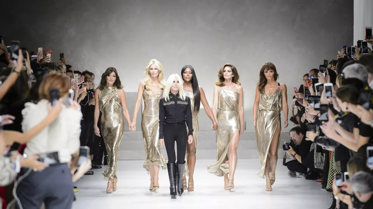 What do fashion designers look for when hiring runway models?